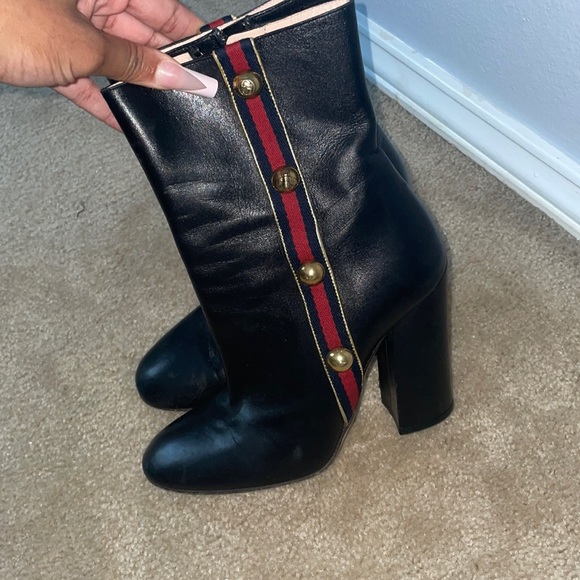 Authentic Gucci boot. To small for me now - Picture 2 of 4